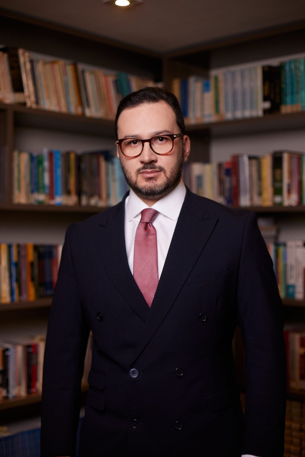 Rodrigo Grecellé Vares, advogado criminalista, no escritório